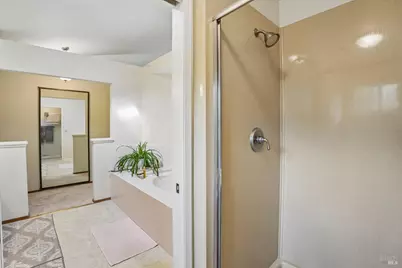 913 Stonewood Court, Vacaville, CA 95687 - Photo 39