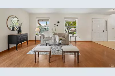 913 Stonewood Court, Vacaville, CA 95687 - Photo 5