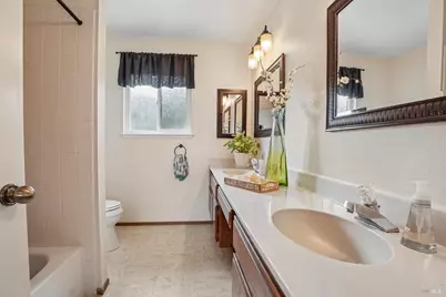 913 Stonewood Court, Vacaville, CA 95687 - Photo 29