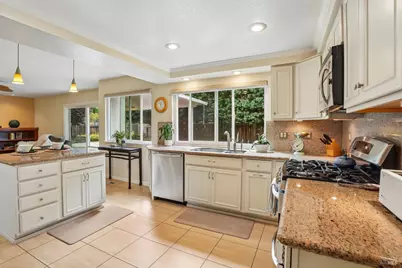 913 Stonewood Court, Vacaville, CA 95687 - Photo 11