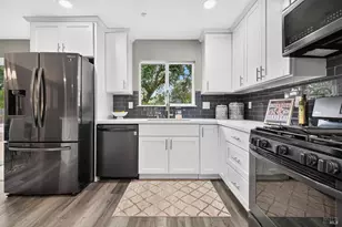 6837 Oak Leaf Dr, Santa Rosa, CA 95409 - Photo 11