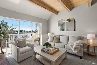 250 E 2nd Street, Benicia, CA 94510 - Photo 5