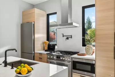585 Riverside Drive, Napa, CA 94559 - Photo 7