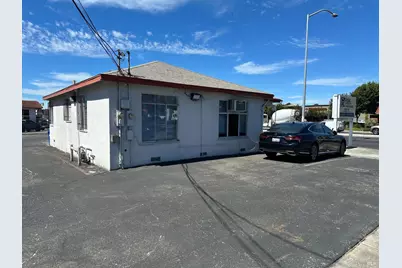 966 W Winton Avenue, Hayward, CA 94545 - Photo 11