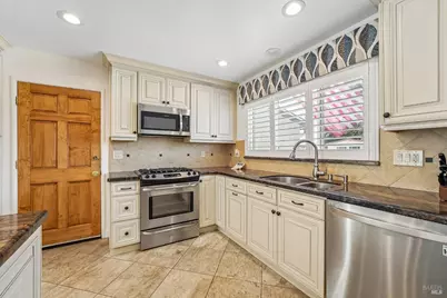 3090 Shane Drive, Richmond, CA 94806 - Photo 15