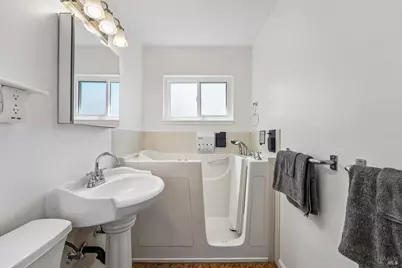 3090 Shane Drive, Richmond, CA 94806 - Photo 19