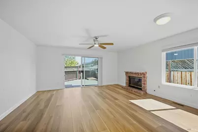 2148 Bock Street, Santa Rosa, CA 95403 - Photo 11
