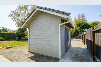 318 Drydock Court, Vacaville, CA 95688 - Photo 41