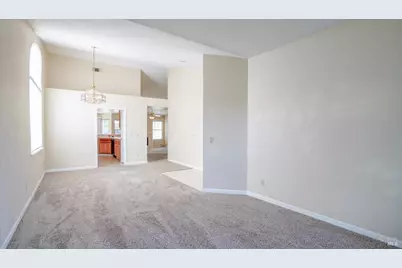 318 Drydock Court, Vacaville, CA 95688 - Photo 9