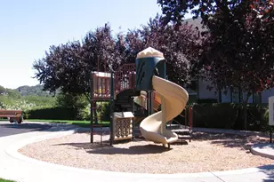 65 Mariners Cir, San Rafael, CA 94903 - Photo 37