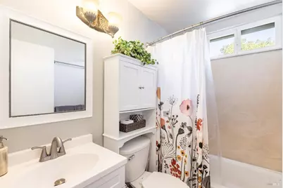 8886 Lancaster Drive, Rohnert Park, CA 94928 - Photo 17