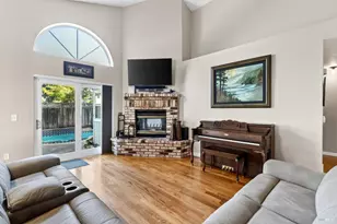5092 Deerwood Dr, Santa Rosa, CA 95403 - Photo 7
