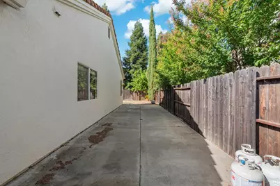 337 Sun Valley Way, Vacaville, CA 95688 - Photo 35