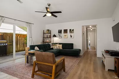 260 Usher Drive, Windsor, CA 95492 - Photo 5