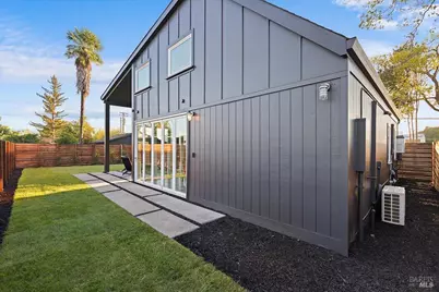 1421 Spruce Way, Healdsburg, CA 95448 - Photo 41