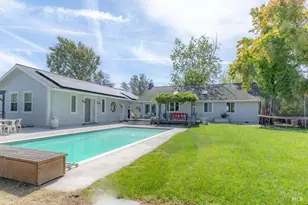 2565 Piner Rd, Santa Rosa, CA 95401 - Photo 1