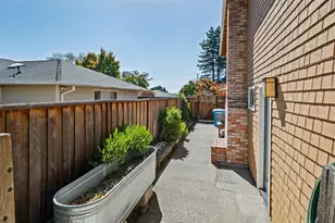 2206 Oak Hill Dr, Santa Rosa, CA 95404 - Photo 55