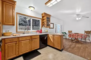 81 Charro Dr, Santa Rosa, CA 95401 - Photo 25