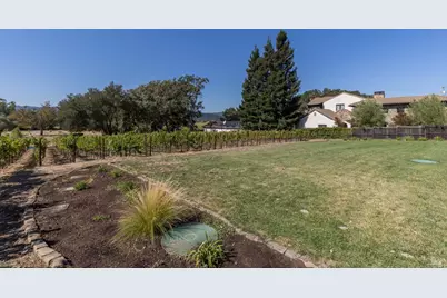 7031 Silverado Trail, Napa, CA 94558 - Photo 17