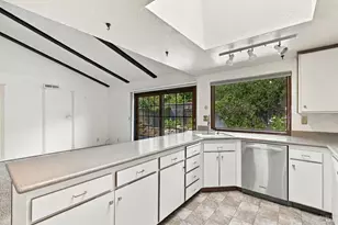 59 Mt Muir Ct, San Rafael, CA 94903 - Photo 13