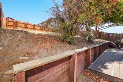 302 Home Acres Avenue, Vallejo, CA 94591 - Photo 17