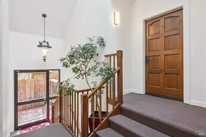 831 Sir Francis Drake Boulevard #4, San Anselmo, CA 94960 - Photo 3