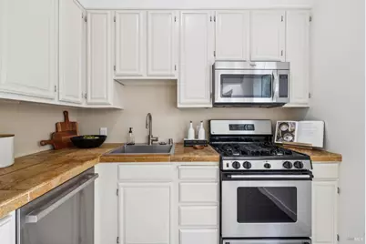 831 Sir Francis Drake Boulevard #4, San Anselmo, CA 94960 - Photo 15