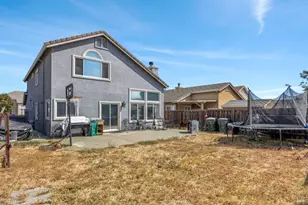 1093 Cloverbrook Cir, Vacaville, CA 95687 - Photo 33