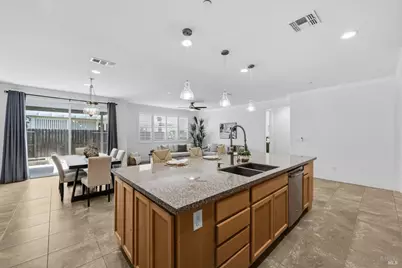137 Clematis Street, Vacaville, CA 95687 - Photo 29