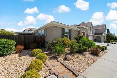 137 Clematis Street, Vacaville, CA 95687 - Photo 3
