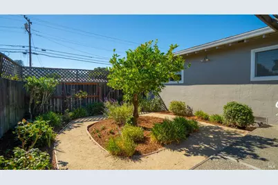 4 Teakwood Court, San Rafael, CA 94901 - Photo 29