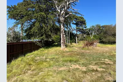 25221 Ward Avenue, Fort Bragg, CA 95437 - Photo 13