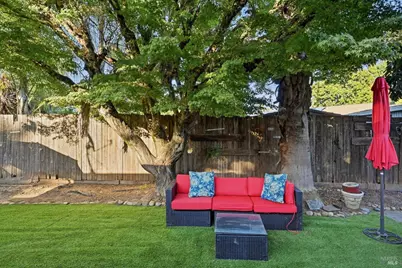 1020 Broadmoor Drive, Napa, CA 94558 - Photo 11