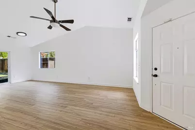 305 Victoria Drive, Dixon, CA 95620 - Photo 23