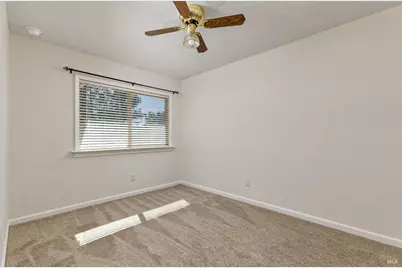 433 Dahlia Street, Fairfield, CA 94533 - Photo 15