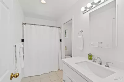 8320 Dry Creek Road, Geyserville, CA 95441 - Photo 19