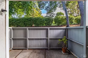 900 Southampton Rd, Benicia, CA 94510 - Photo 21