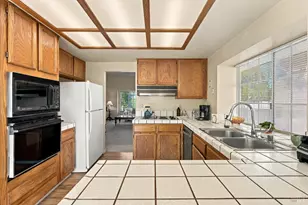 2110 Rosemary Ct, Petaluma, CA 94954 - Photo 5