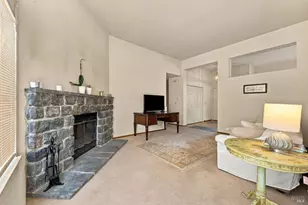 2110 Rosemary Ct, Petaluma, CA 94954 - Photo 17