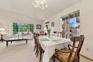2110 Rosemary Ct, Petaluma, CA 94954 - Photo 15