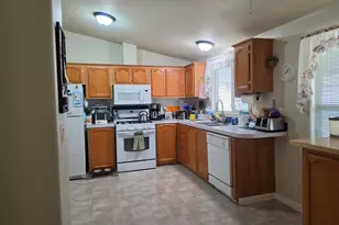 1545 Casteel Dr, Willits, CA 95490 - Photo 9