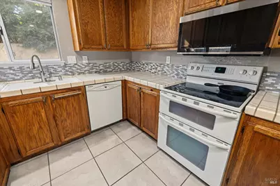 1125 Willow Lane, Fairfield, CA 94533 - Photo 17