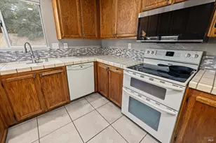 1125 Willow Ln, Fairfield, CA 94533 - Photo 17