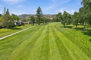 142 Westgate Dr, Napa, CA 94558 - Photo 95