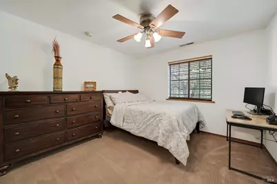 7270 Summerwood Lane, Vacaville, CA 95688 - Photo 33