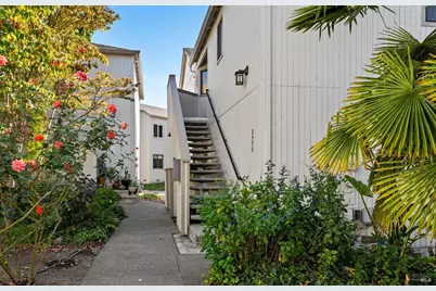 2573 Westberry Drive, Santa Rosa, CA 95403 - Photo 3