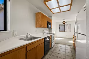 2573 Westberry Dr, Santa Rosa, CA 95403 - Photo 9