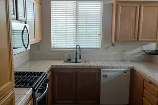 976 McCoy Creek Cir, Suisun City, CA 94585 - Photo 3