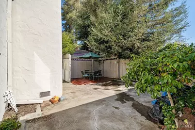 1042 Calaveras Way, Vallejo, CA 94590 - Photo 31