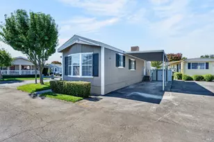 143 Oakwood Dr, Petaluma, CA 94954 - Photo 15